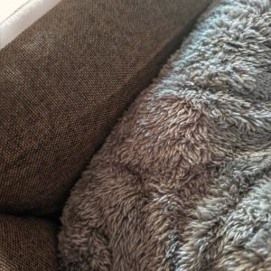 Puha plüss kisállat fekhely párnával több méretben